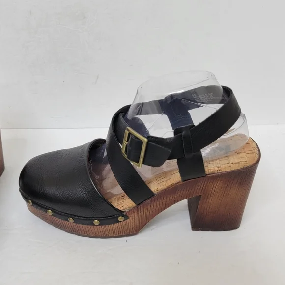 Kork-Ease Black Leather Mules with Wooden Heel - Picture 4 of 10